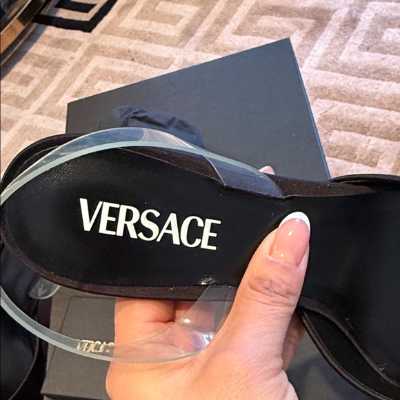 Versace
Alia 45mm slingback pumps - Picture 11 of 13